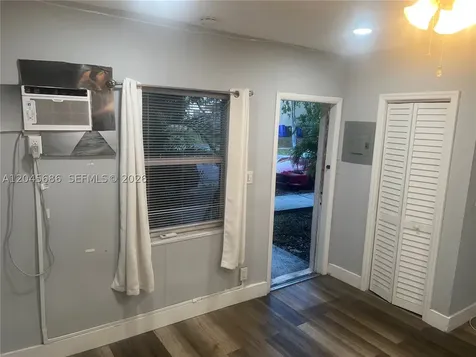 2118 N 19th Avenue Hollywood FL 33020