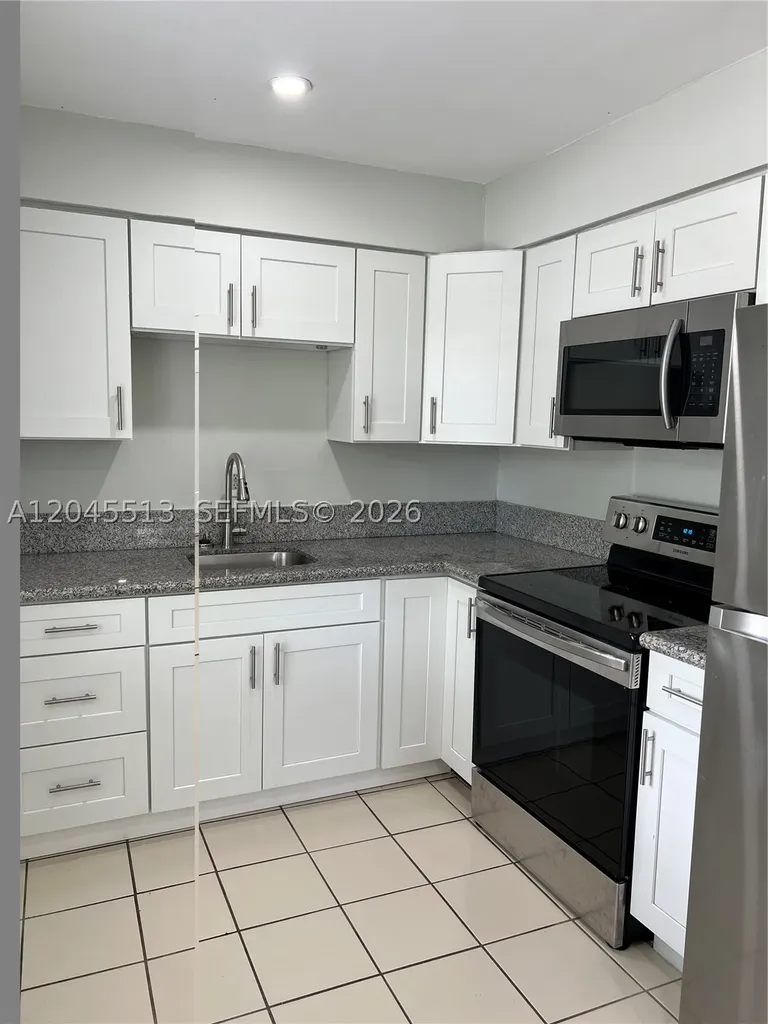 325 SW 14th Court Fort Lauderdale FL 33315