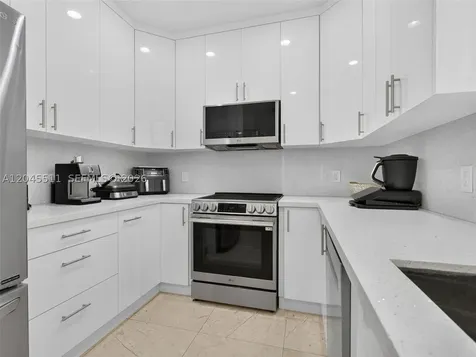 1401 Canary Island Drive Weston FL 33327