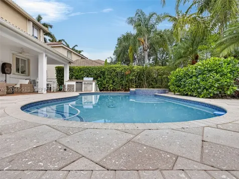1401 Canary Island Drive Weston FL 33327