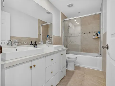 1401 Canary Island Drive Weston FL 33327