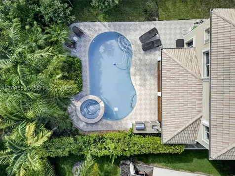 1401 Canary Island Drive Weston FL 33327