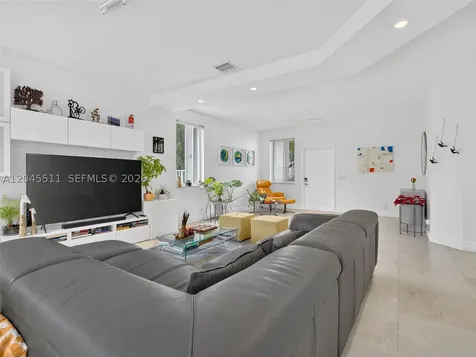 1401 Canary Island Drive Weston FL 33327