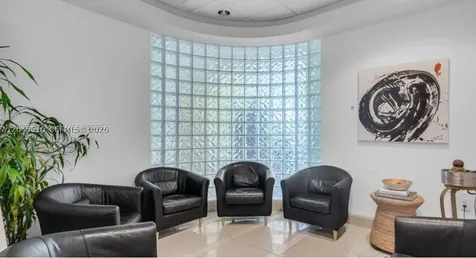 175 SW 7th Street Miami FL 33130