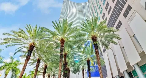 175 SW 7th Street Miami FL 33130