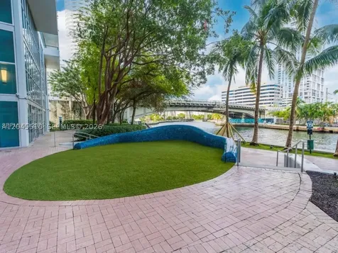 175 SW 7th Street Miami FL 33130