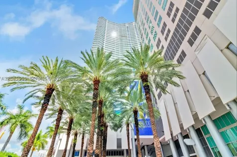 175 SW 7th Street Miami FL 33130