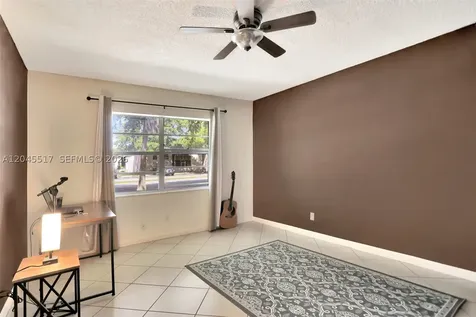 470 N Laurel Drive Margate FL 33063