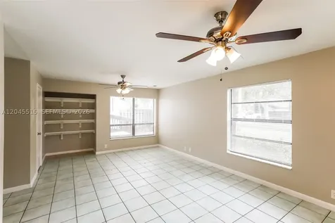 1430 W Sandpiper Circle Pembroke Pines FL 33026