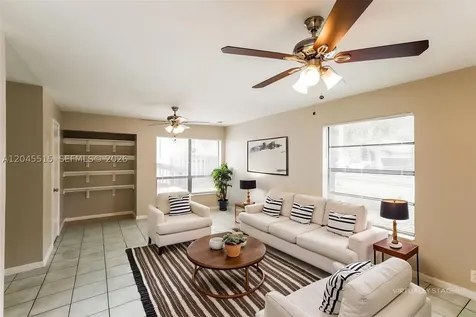 1430 W Sandpiper Circle Pembroke Pines FL 33026