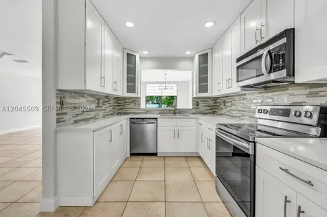 3926 Adra Avenue Doral FL 33178
