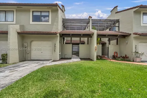 3926 Adra Avenue Doral FL 33178