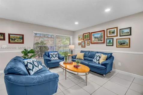 10060 SW 137th Court Miami FL 33186