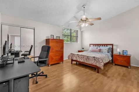 10060 SW 137th Court Miami FL 33186