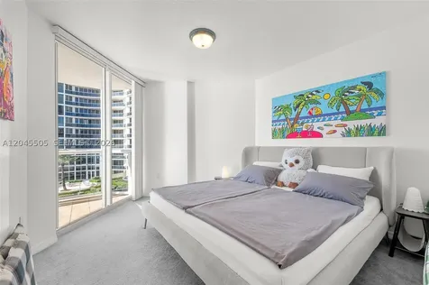 17275 Collins Avenue Sunny Isles Beach FL 33160