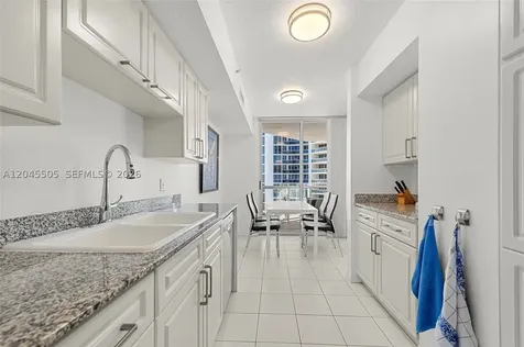 17275 Collins Avenue Sunny Isles Beach FL 33160