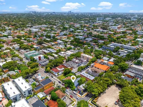 210 SW 13th Avenue Miami FL 33135