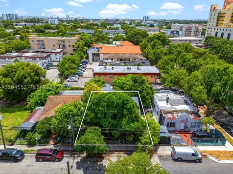 210 SW 13th Avenue Miami FL 33135