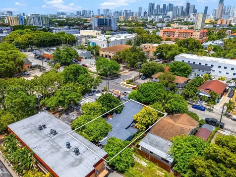 210 SW 13th Avenue Miami FL 33135