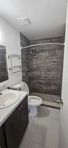 4211 SW 38th Street West Park FL 33023