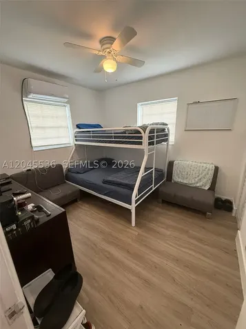 4211 SW 38th Street West Park FL 33023