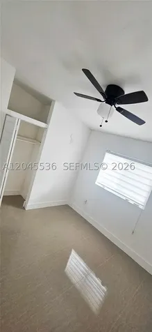 4211 SW 38th Street West Park FL 33023