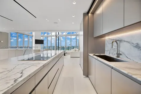 1100 Biscayne Boulevard Miami FL 33132