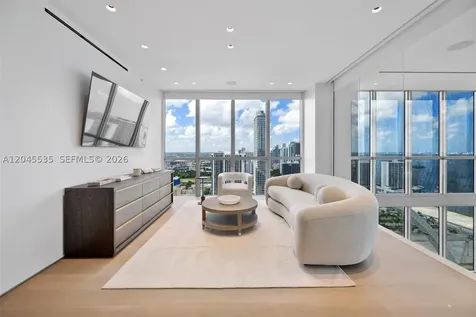 1100 Biscayne Boulevard Miami FL 33132