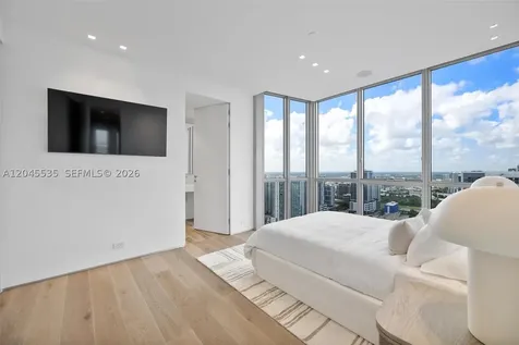 1100 Biscayne Boulevard Miami FL 33132