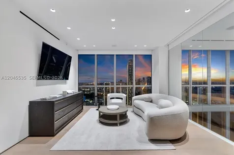 1100 Biscayne Boulevard Miami FL 33132
