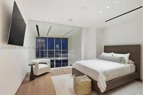 1100 Biscayne Boulevard Miami FL 33132