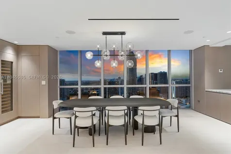 1100 Biscayne Boulevard Miami FL 33132
