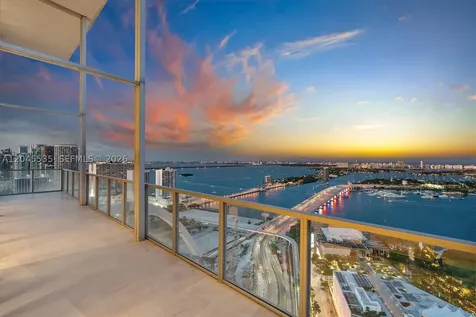 1100 Biscayne Boulevard Miami FL 33132