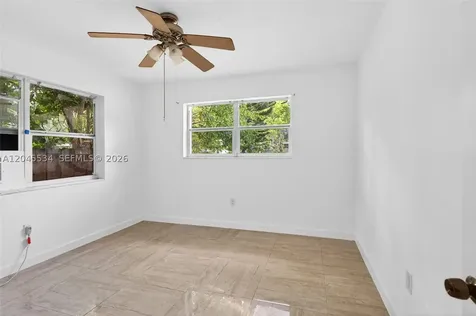 1350 NE 149th Street Miami FL 33161