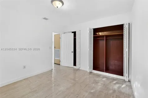 1350 NE 149th Street Miami FL 33161