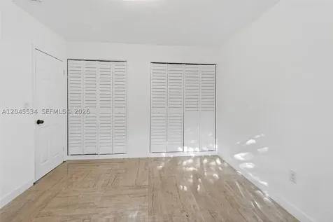 1350 NE 149th Street Miami FL 33161