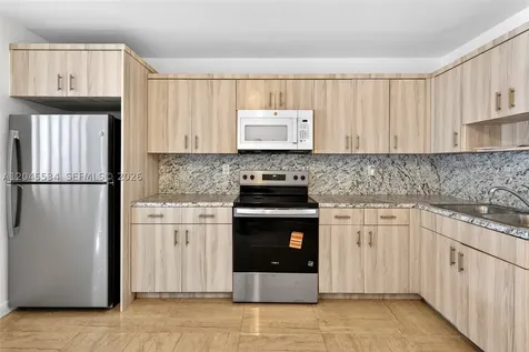 1350 NE 149th Street Miami FL 33161