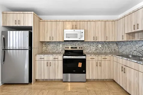 1350 NE 149th Street Miami FL 33161