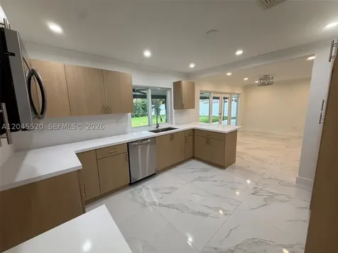 8090 W 18th Lane Road Hialeah FL 33014