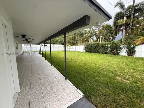 8090 W 18th Lane Road Hialeah FL 33014