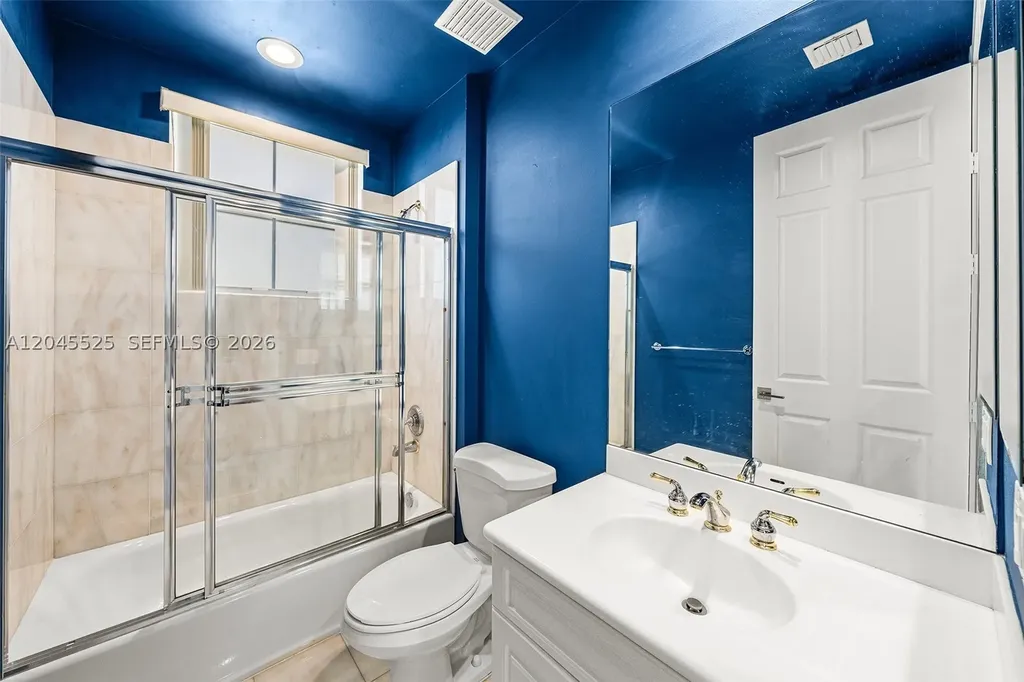 1549 Shoreline Way Hollywood FL 33019