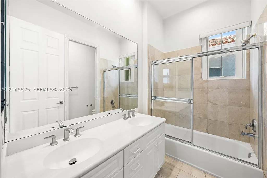 1549 Shoreline Way Hollywood FL 33019