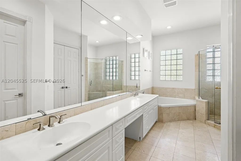 1549 Shoreline Way Hollywood FL 33019