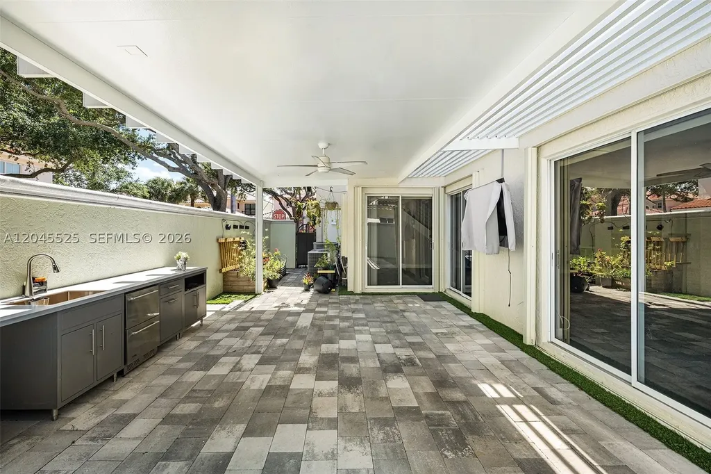 1549 Shoreline Way Hollywood FL 33019