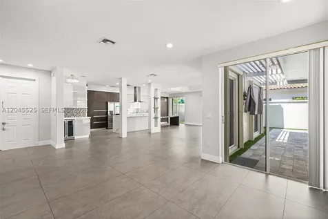 1549 Shoreline Way Hollywood FL 33019