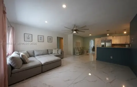 7304 Mckinley Street Hollywood FL 33024
