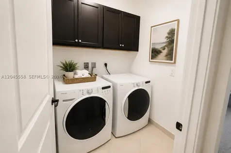 3209 W 98th Place Hialeah FL 33018