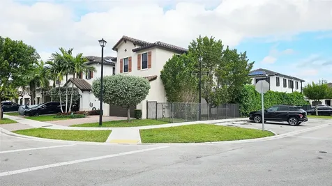 3209 W 98th Place Hialeah FL 33018