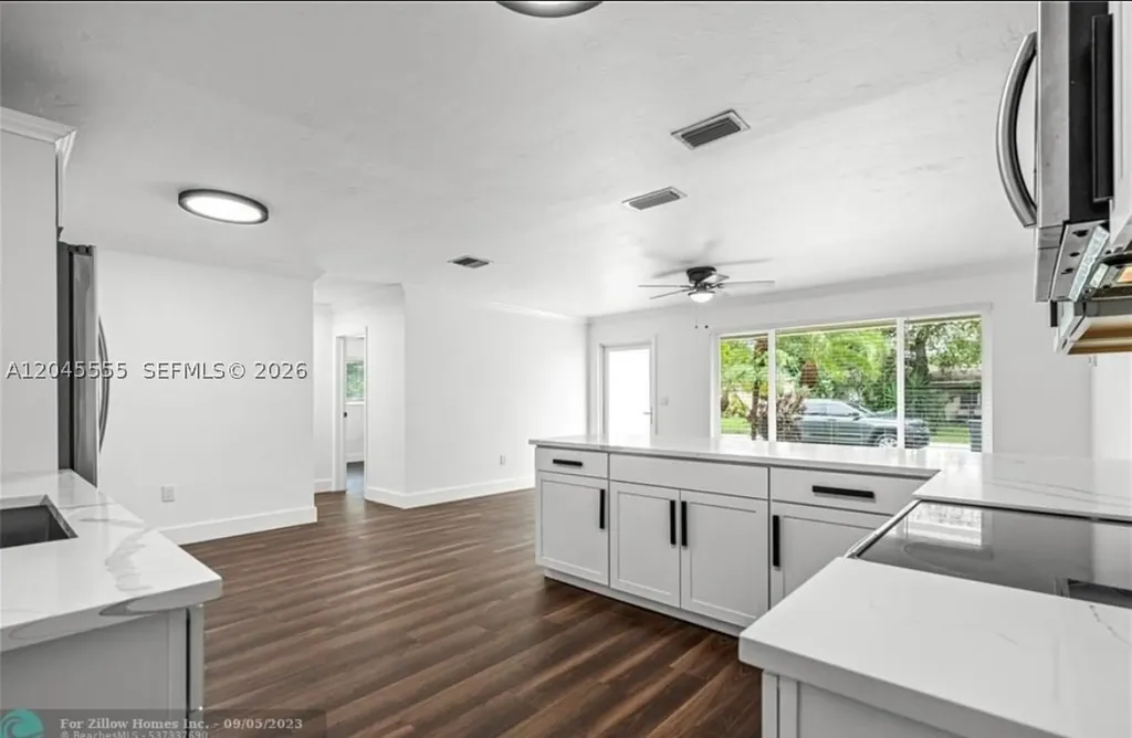 6321 Thomas Street Hollywood FL 33024