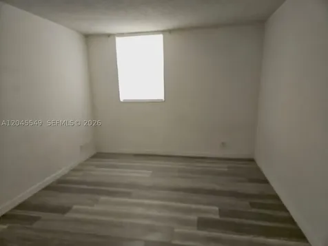 4550 NW 9th Street Miami FL 33126